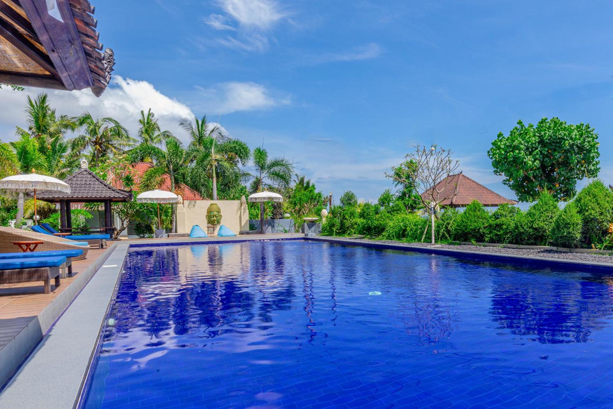 Grand Ball Beach Garden Tanglad Buitenkant foto